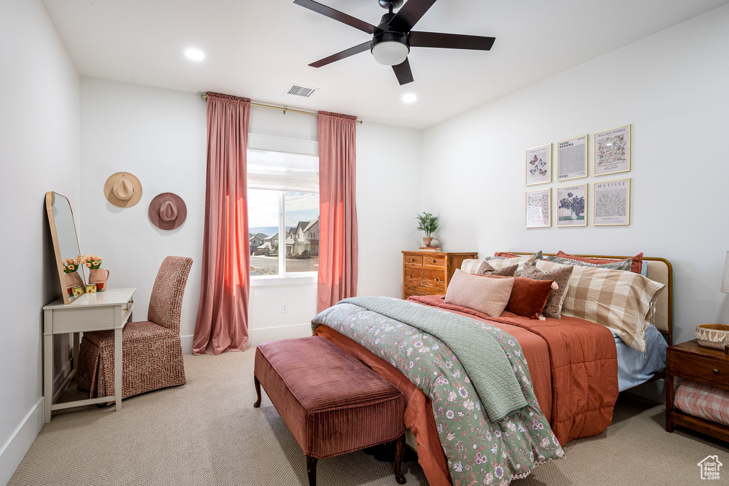 Carpeted bedroom with visible vents, recessed lighting, a ceiling fan, and baseboards