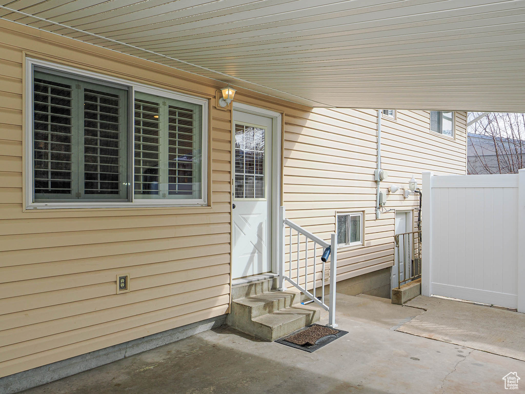 Property entrance with fence