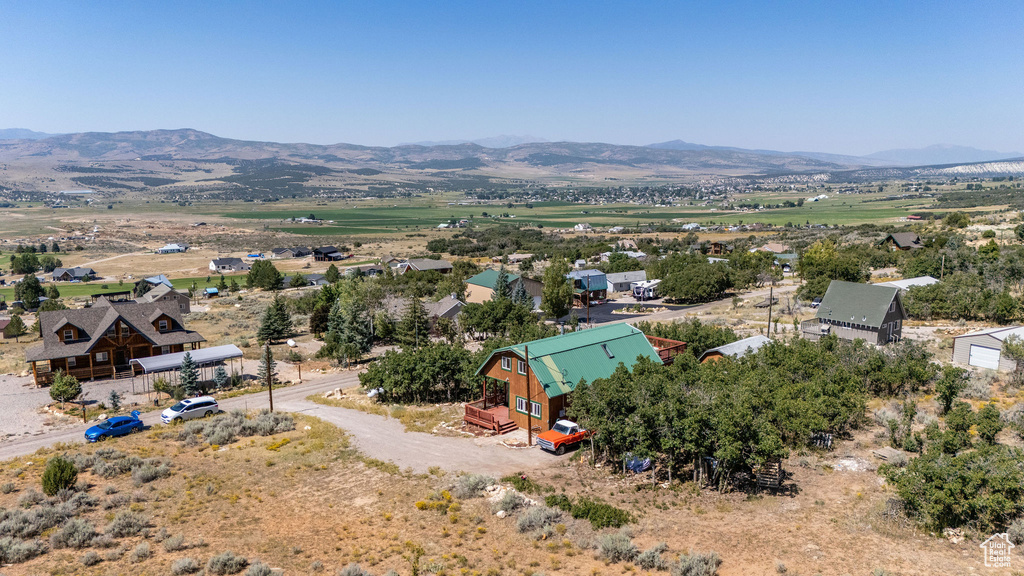 Drone / aerial view featuring a mountain view