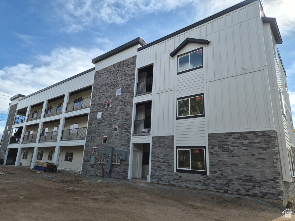 Photo 2 for MLS #2071873 at 36 W 1600 North