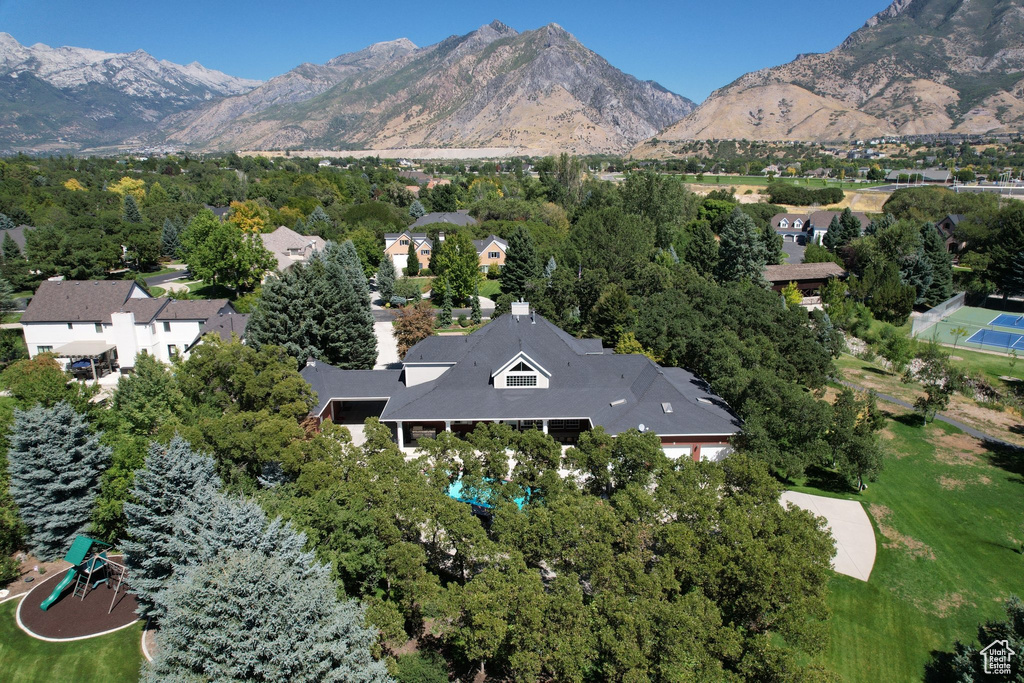 10339 N OAK LN Highland, UT 84003