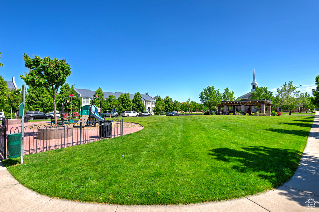 View of property\'s community featuring a pergola