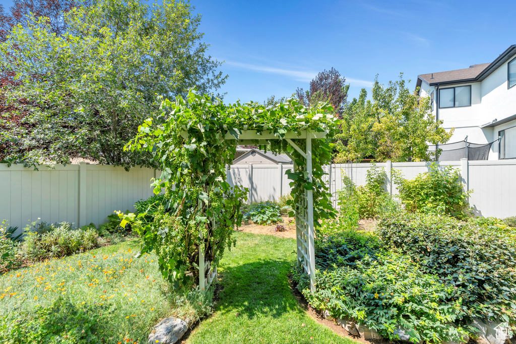 2943 W CURRENT CREEK DR South Jordan, UT 84095
