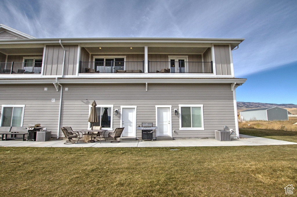 Photo 2 for MLS #2071980 at 55 W Buttercup Ln #24/23