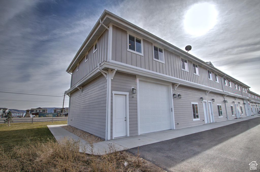 Photo 7 for MLS #2071980 at 55 W Buttercup Ln #24/23