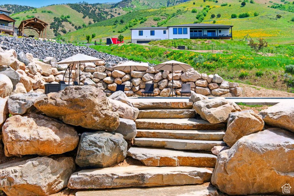 Exterior view of a mountain backdrop