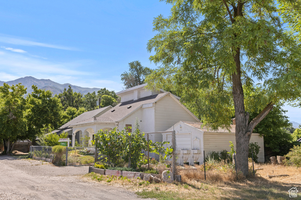 661 E 2735 S Ogden, UT 84403