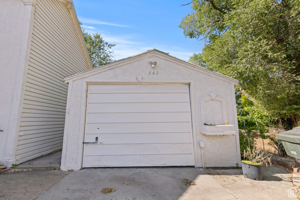 661 E 2735 S Ogden, UT 84403
