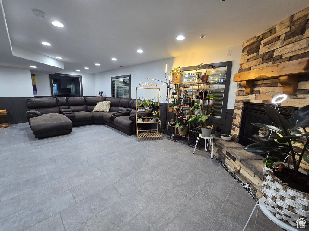 8894 S SUN LEAF DR West Jordan, UT 84088
