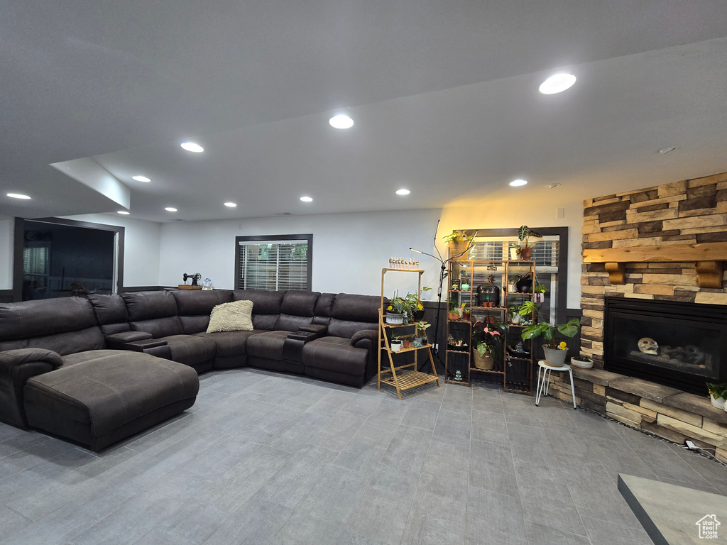 8894 S SUN LEAF DR West Jordan, UT 84088