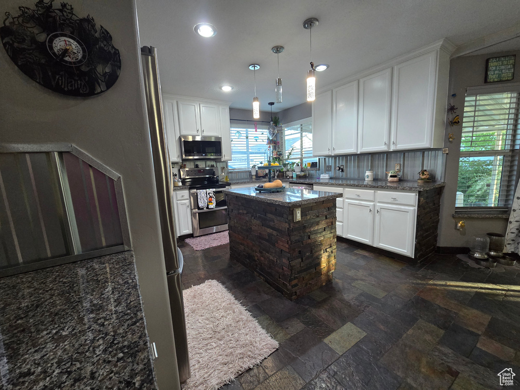 8894 S SUN LEAF DR West Jordan, UT 84088
