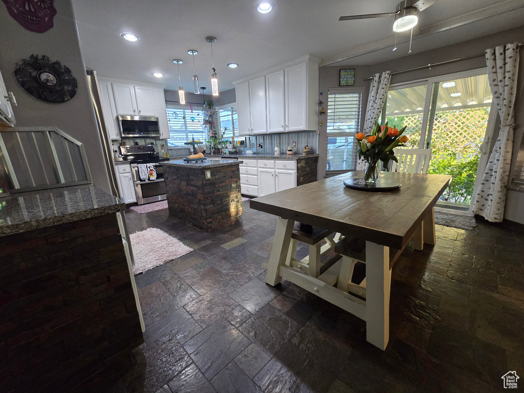8894 S SUN LEAF DR West Jordan, UT 84088