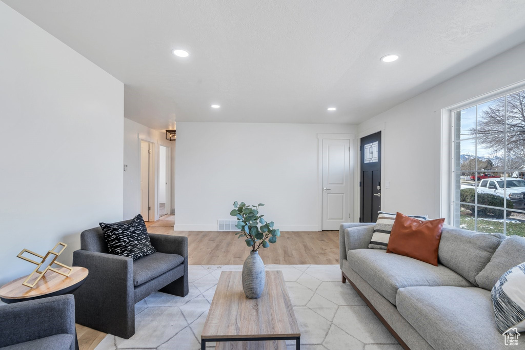 3981 S KEWANEE DR West Valley City, UT 84120
