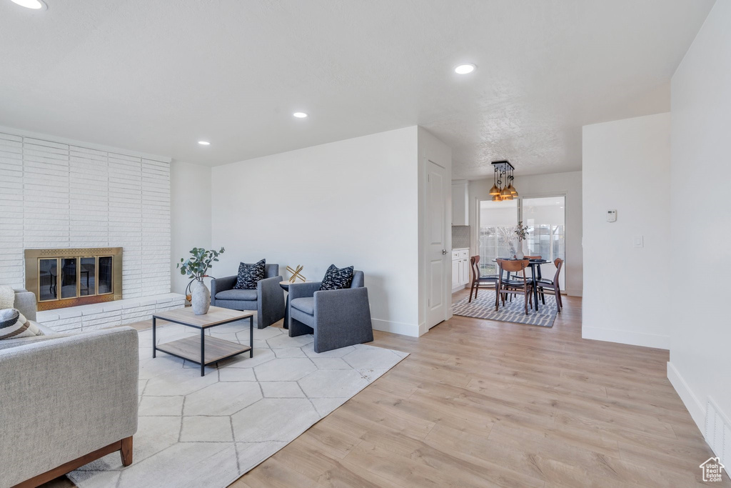 3981 S KEWANEE DR West Valley City, UT 84120