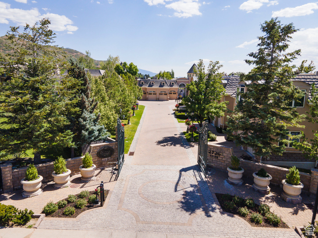 2726 E WASATCH DR #18 Salt Lake City, UT 84108