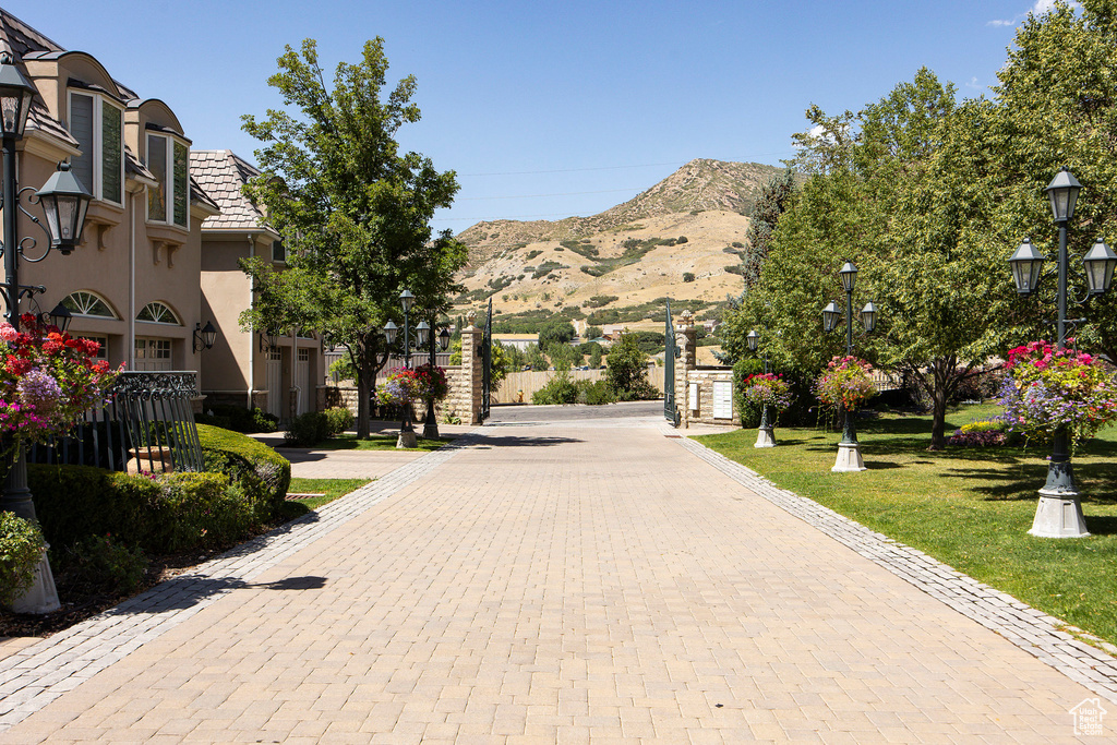 2726 E WASATCH DR #18 Salt Lake City, UT 84108