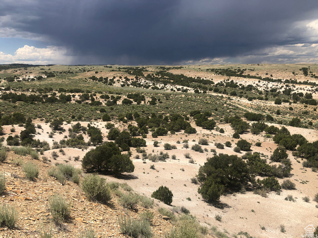 View of mountain feature