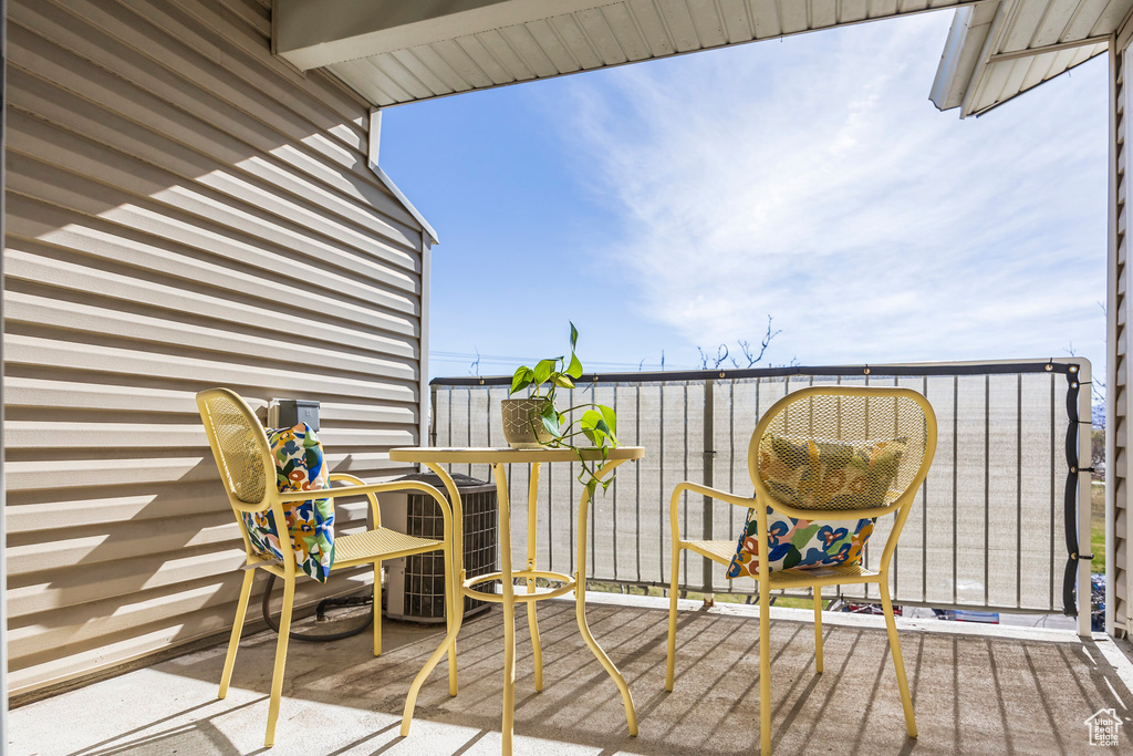 Photo 18 for MLS #2072632 at 966 W Big River Ct #3