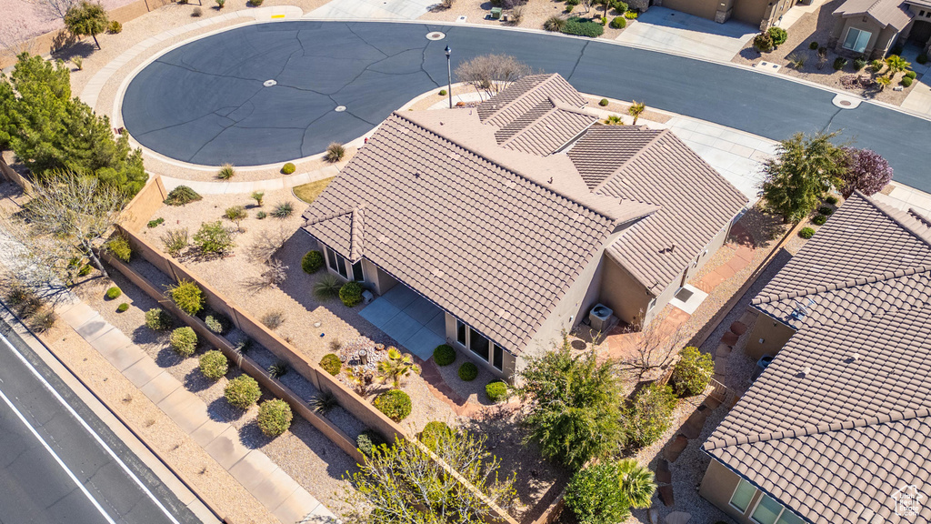 Bird\'s eye view