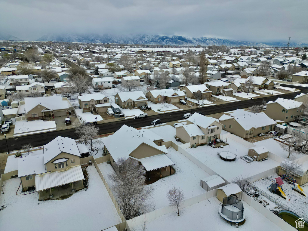 Birds eye view of property featuring a residential view