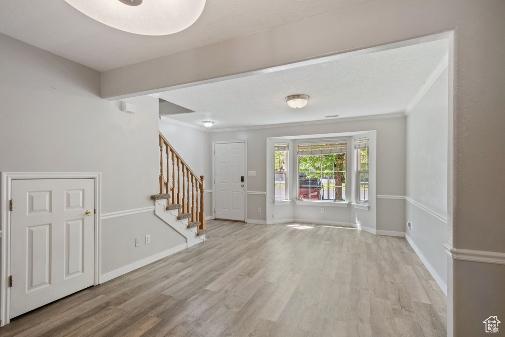Photo 6 for MLS #2072783 at 962 N Independence