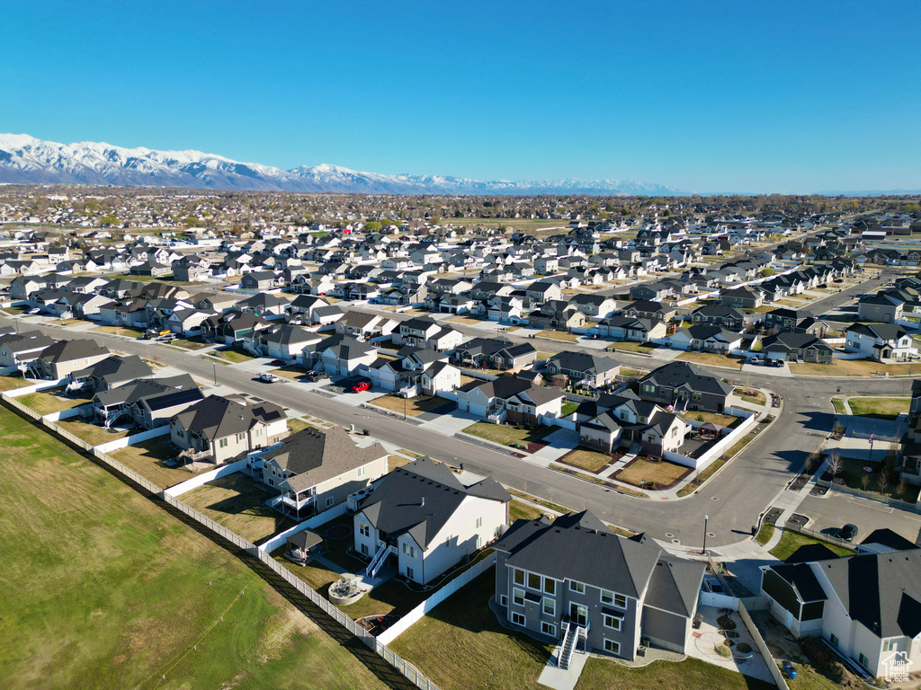 Aerial view featuring a residential view and a mountain view