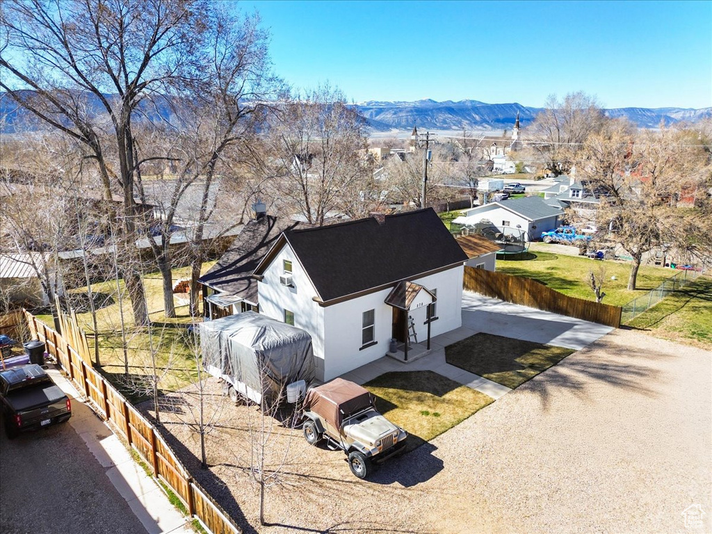 Drone / aerial view featuring a mountain view