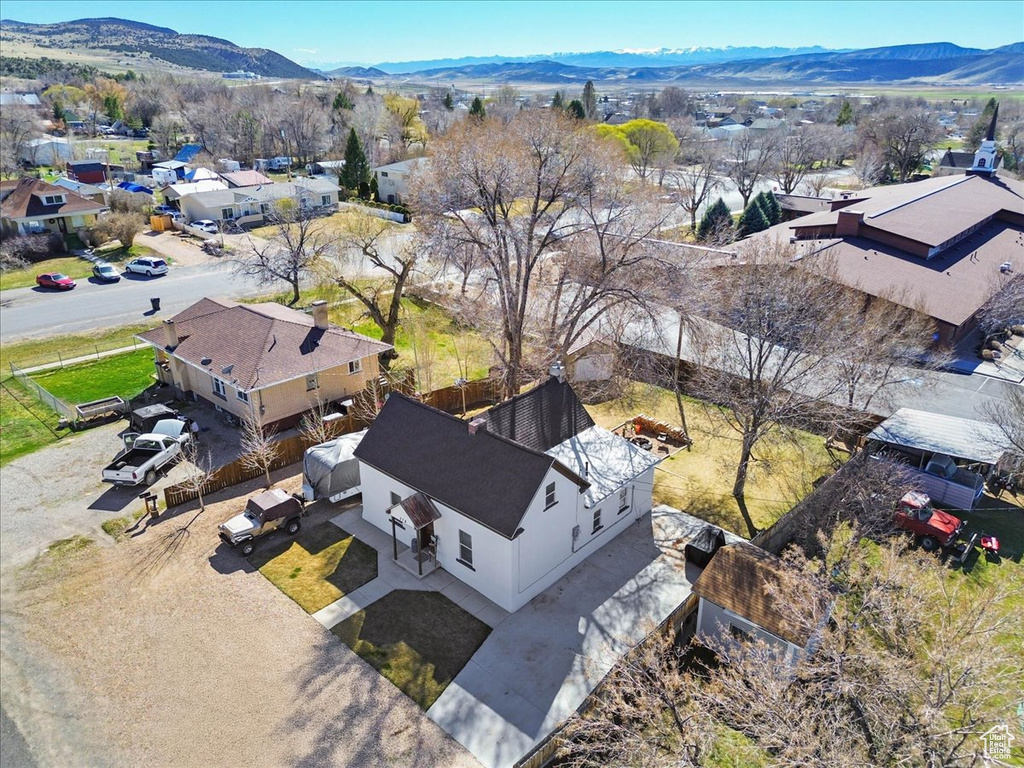 Aerial view with a residential view and a mountain view