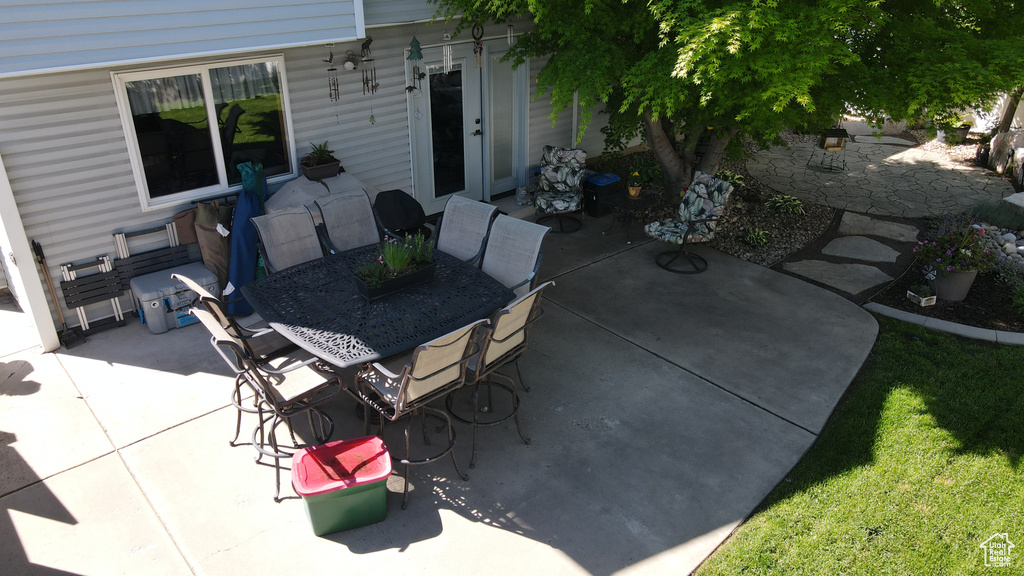 View of patio / terrace featuring outdoor dining area