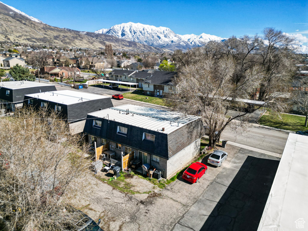 Aerial view with a residential view and a mountain view