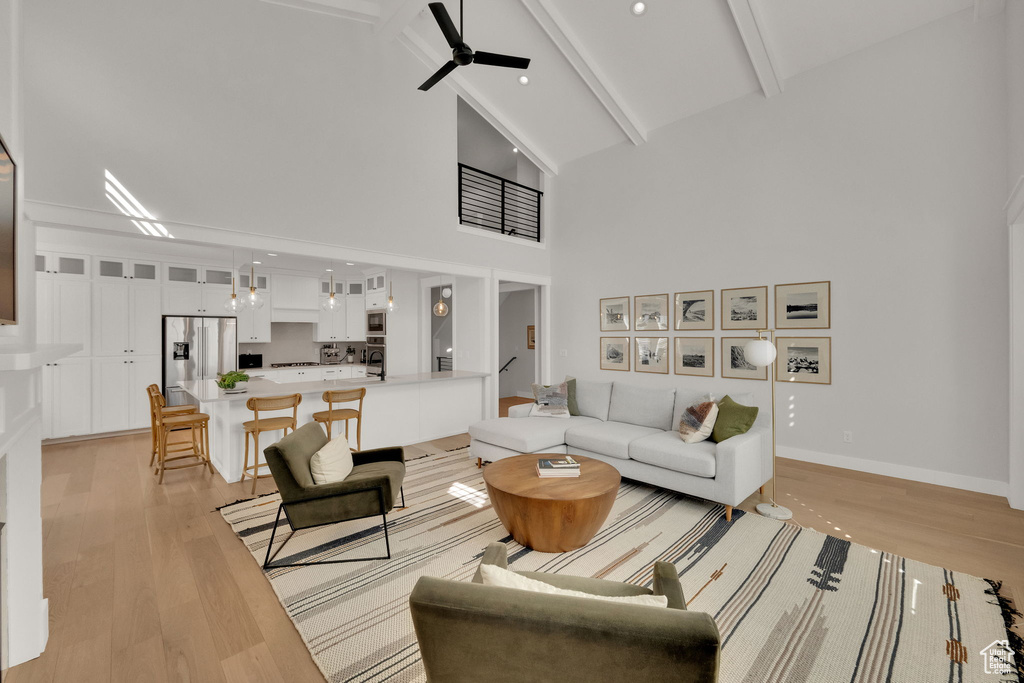 6889 W LAKE AVE South Jordan, UT 84009