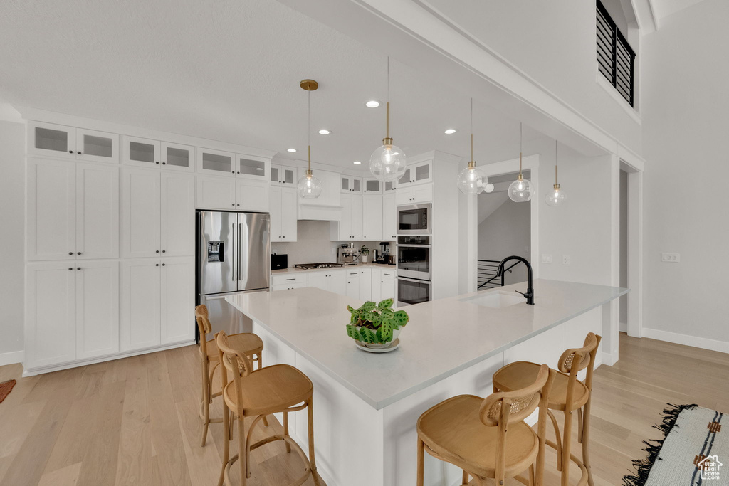 6889 W LAKE AVE South Jordan, UT 84009
