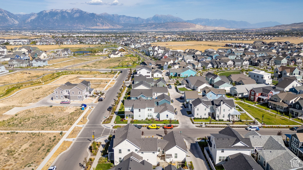 6889 W LAKE AVE South Jordan, UT 84009