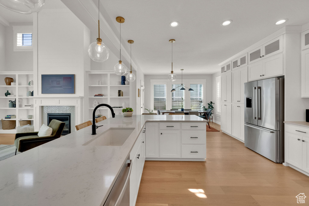 6889 W LAKE AVE South Jordan, UT 84009