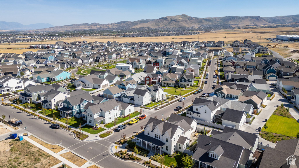 6889 W LAKE AVE South Jordan, UT 84009