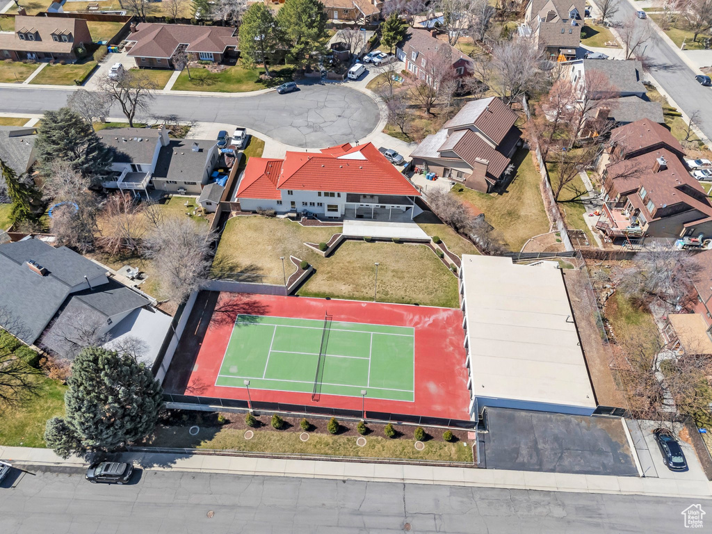 Birds eye view of property with a residential view