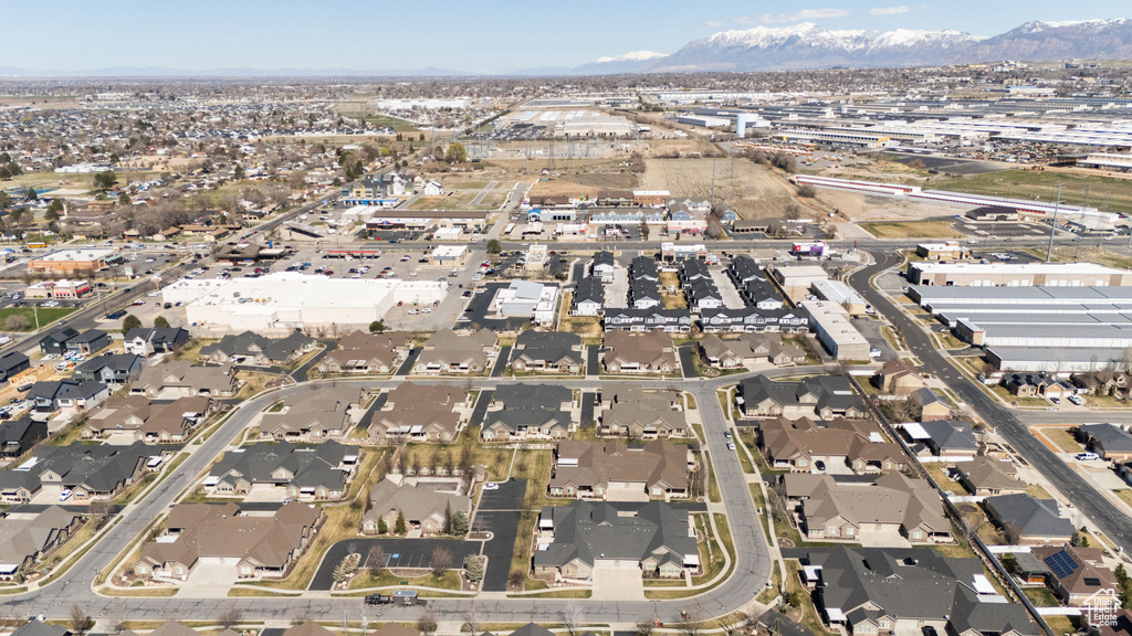 Aerial view featuring a residential view and a mountain view