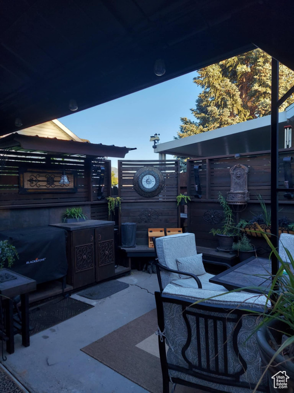 View of patio / terrace featuring a jacuzzi