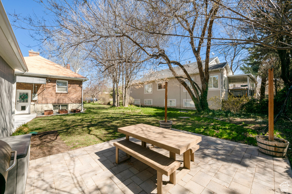 View of patio / terrace with outdoor dining area
