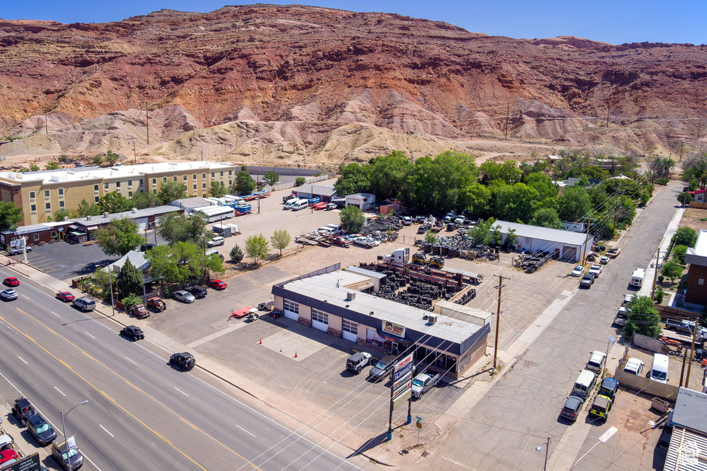 Bird\'s eye view featuring a mountain view