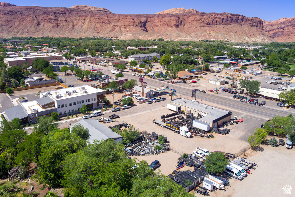 Bird\'s eye view featuring a mountain view