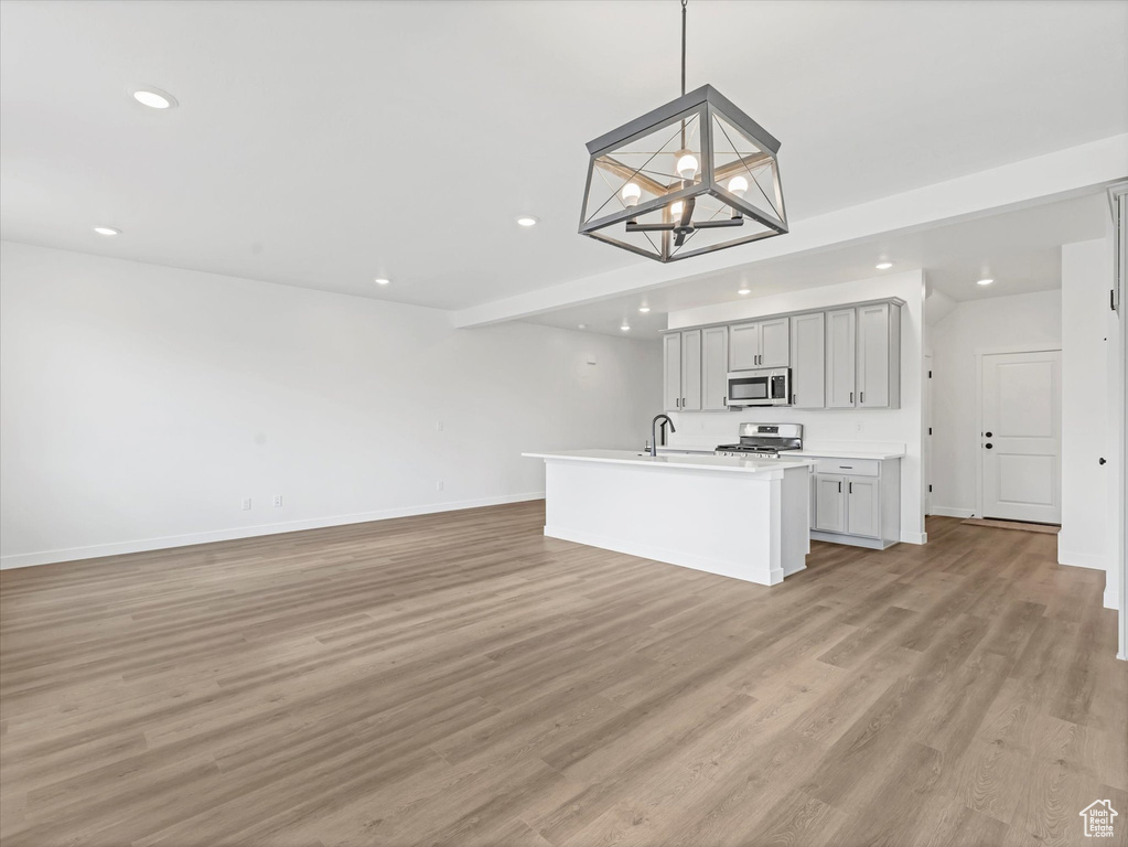 9511 S TIRADO CV #204 South Jordan, UT 84095