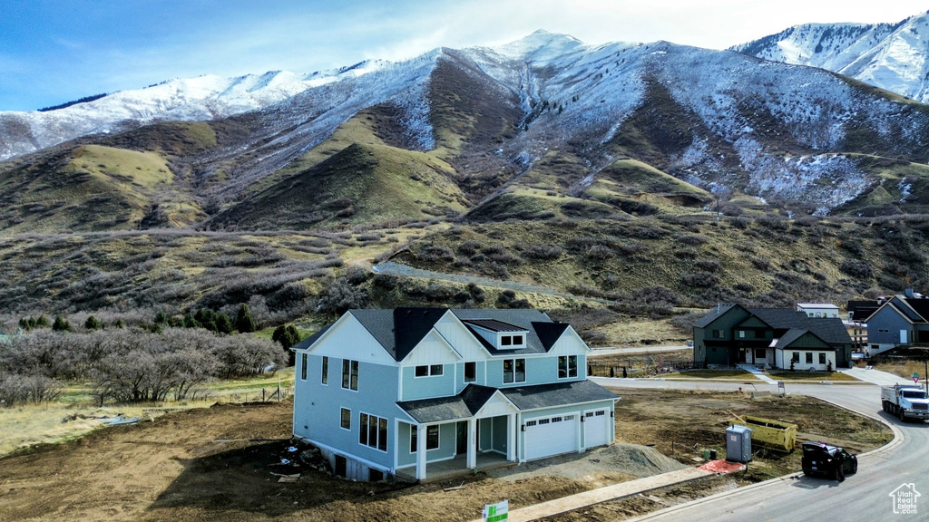 View of mountain feature