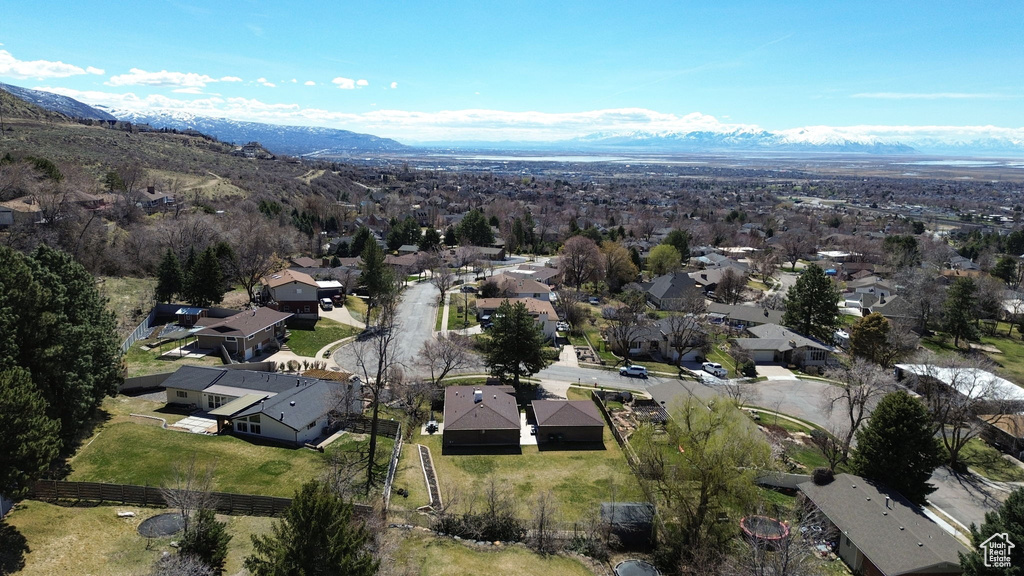 Aerial view with a residential view and a mountain view