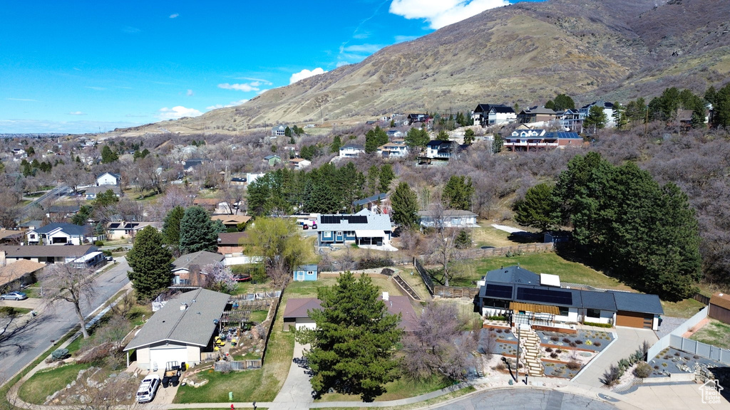 Aerial view with a residential view and a mountain view