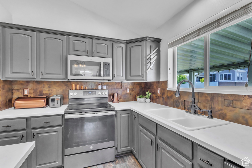 444 E 2720 N North Logan, UT 84341