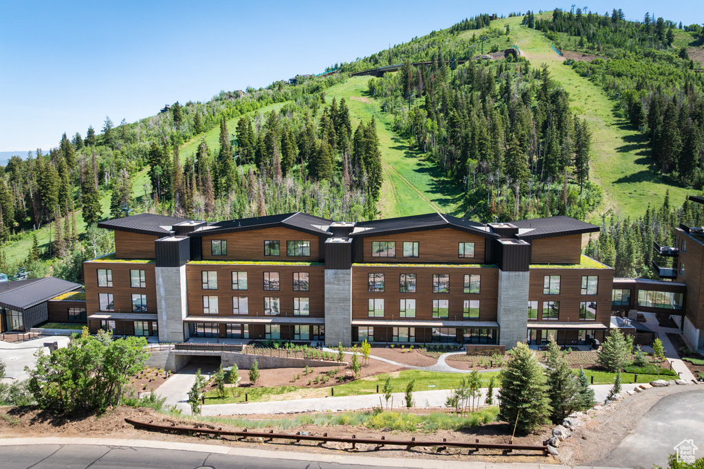 3267 W DEER HOLLOW RD #2402 Park City, UT 84060