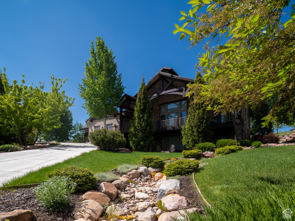 View of green lawn