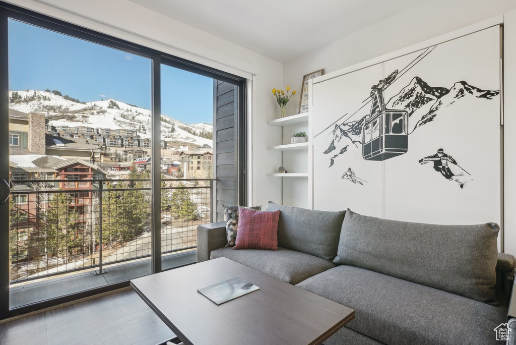 Living area with a mountain view