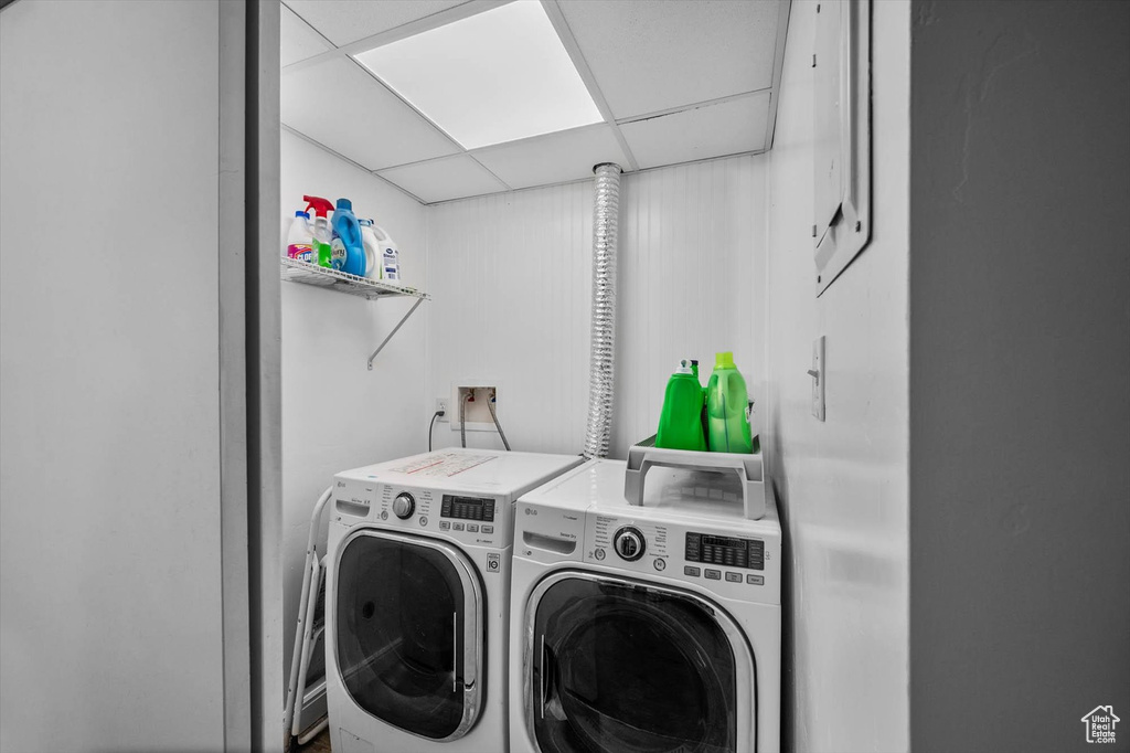 Laundry area with independent washer and dryer and laundry area